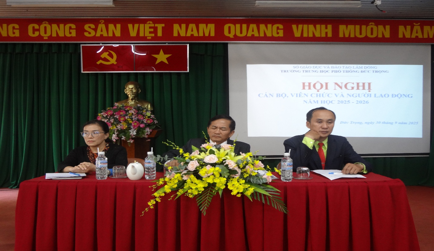 Trường THPT Đức Trọng tổ chức Hội nghị cán bộ, viên chức và người lao động