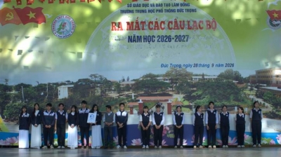 Từ sân trường đến những ước mơ một sáng thứ hai đầy cảm hứng tại THPT Đức Trọng
